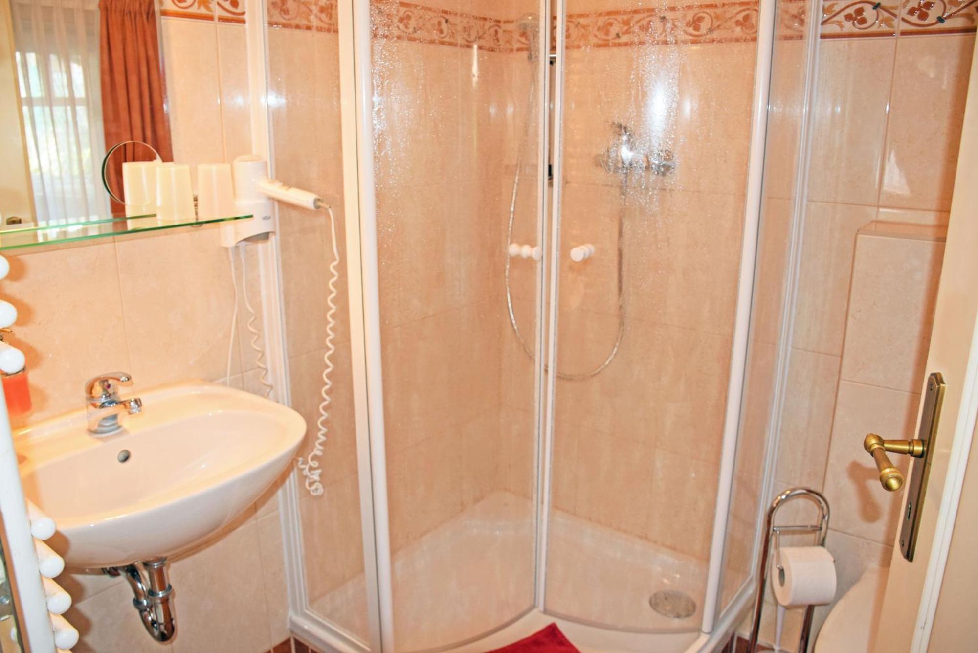 Villa Vitalis Ferienhaus Vitale Sellin  ภายนอก รูปภาพ